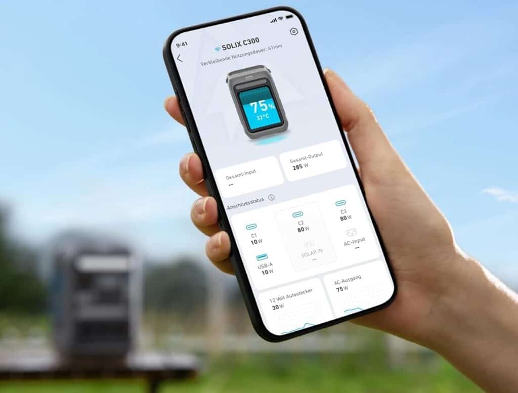 Smartphone zeigt Anker App mit SOLIX C300 Steuerung und 75% Ladezustand