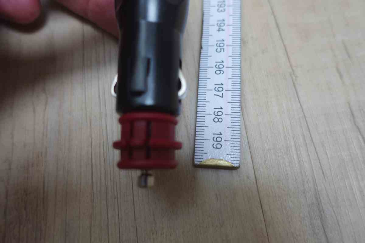 Messung Länge 12 V Kabel